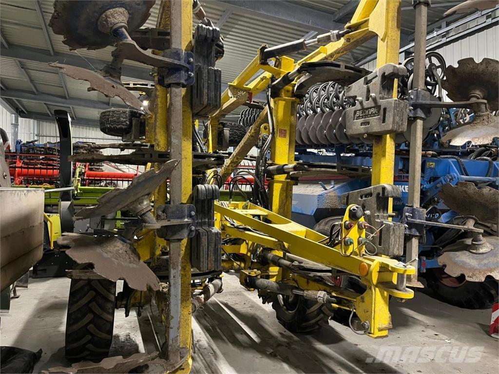 Bednar TO6000 HM Cultivators