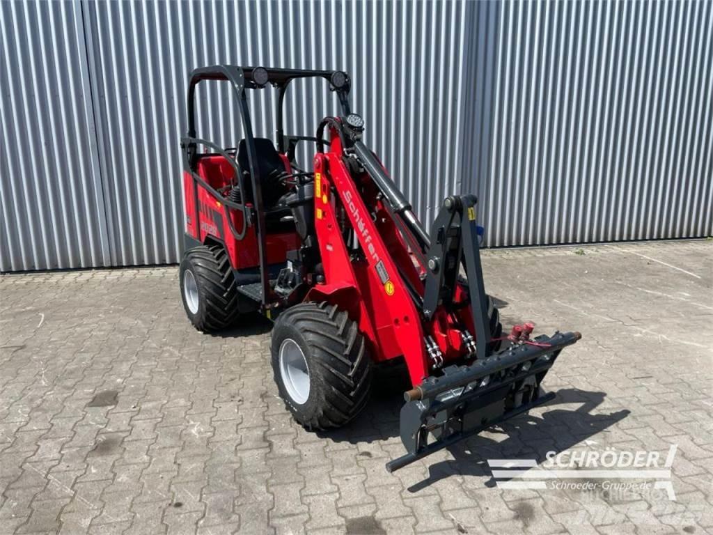 Schäffer 2028 SLT Mini loaders