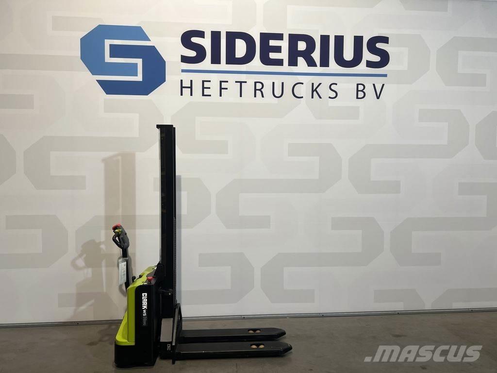 Clark WS10Mi Pedestrian stacker