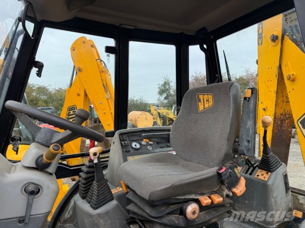 JCB 3 CX Backhoe loaders