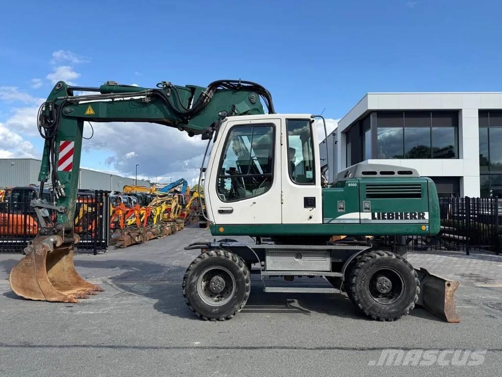 Liebherr A900C | A/C Wheeled excavators