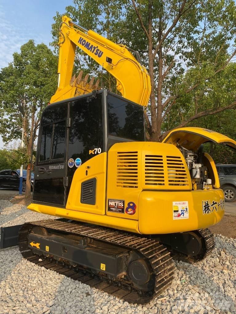 Komatsu 70-8 Crawler excavators