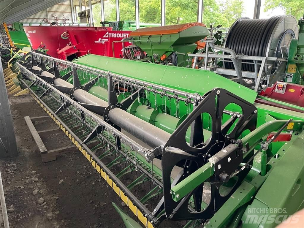 John Deere 625R Harvester heads