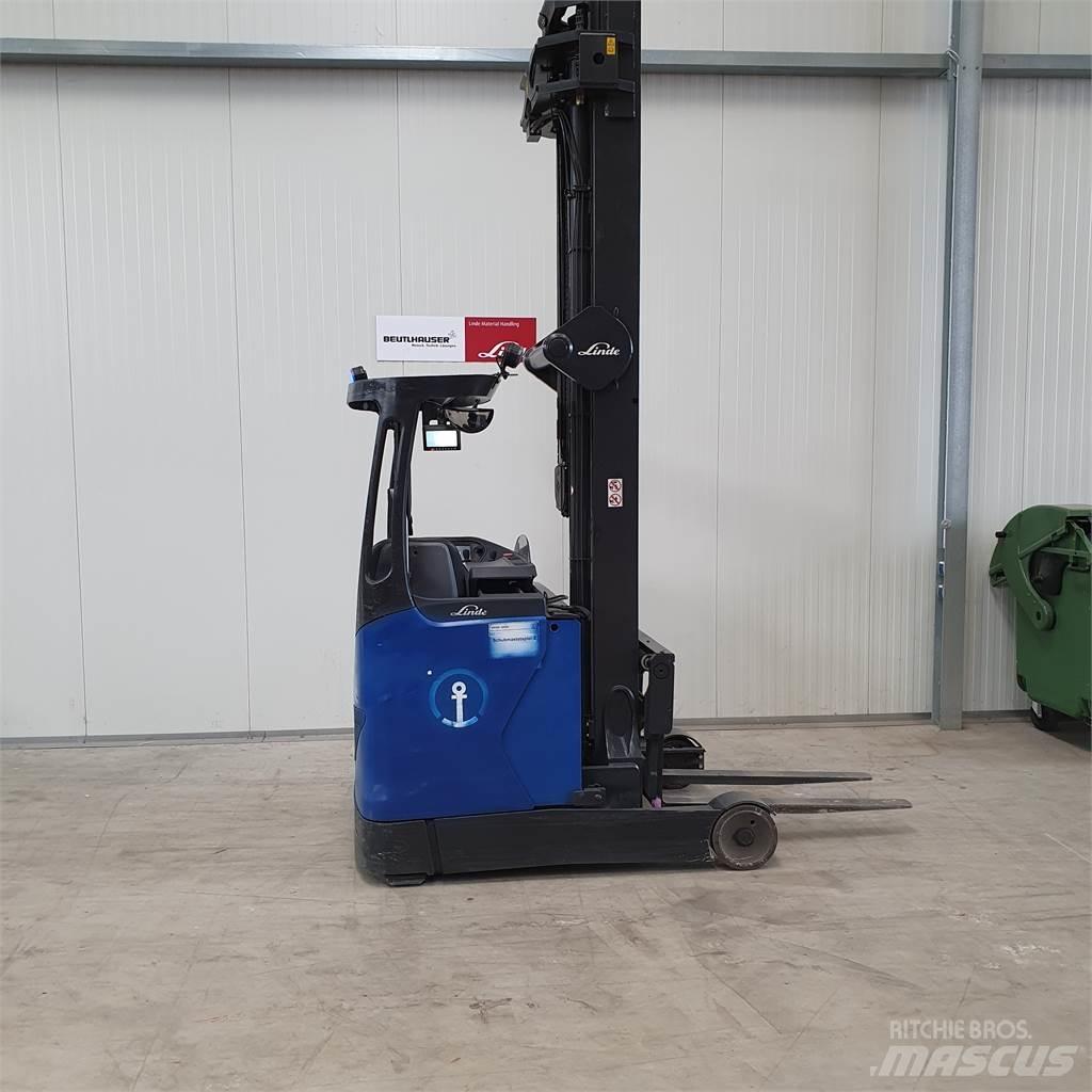 Linde R16HD Reach trucks