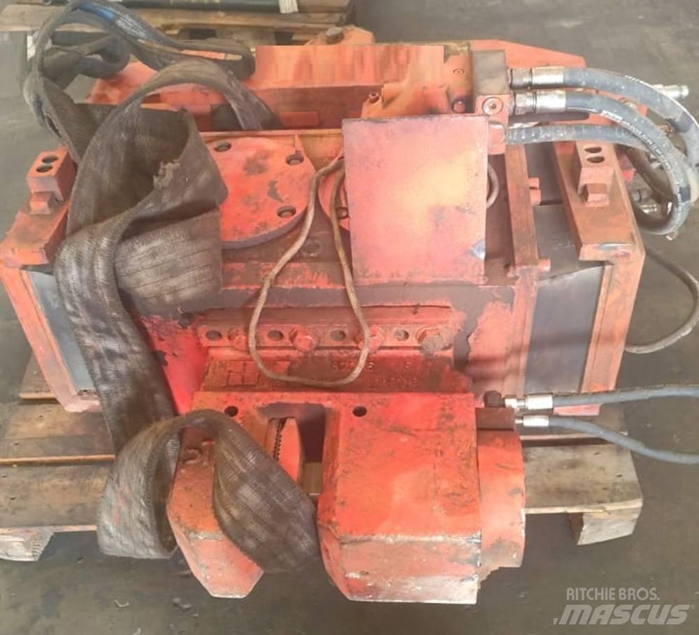 PTC 7 PHFC Vibratory pile drivers
