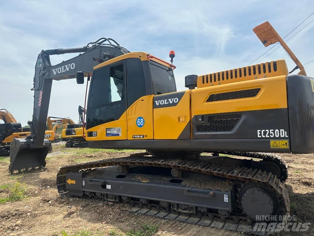 Volvo EC 250 D Crawler excavators