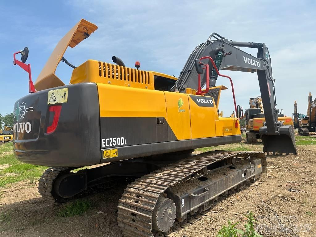 Volvo EC 250 D Crawler excavators