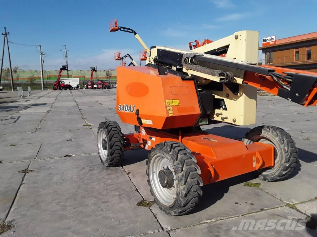 JLG 340AJ Articulated boom lifts
