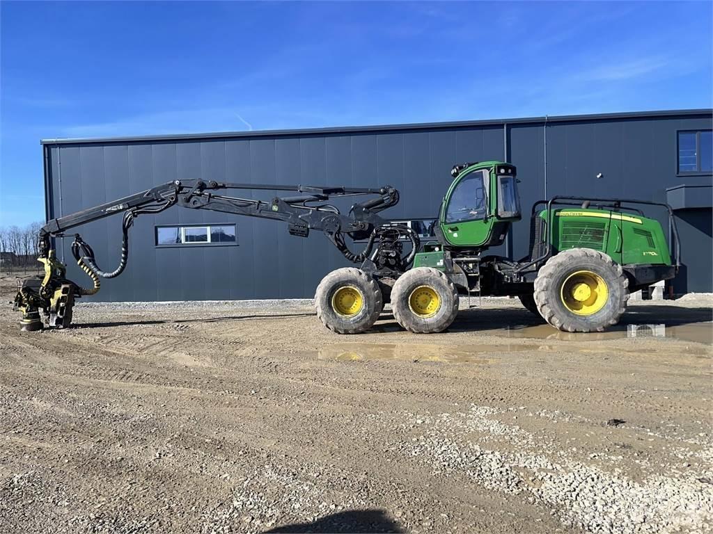 John Deere 1470E Harvesters