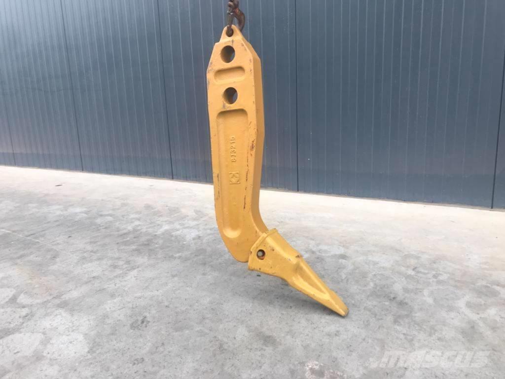 Komatsu D61 Shank Scarifiers