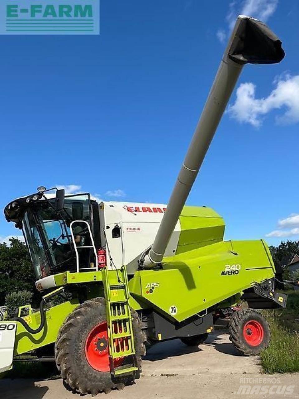 CLAAS avero 240 Combine harvesters