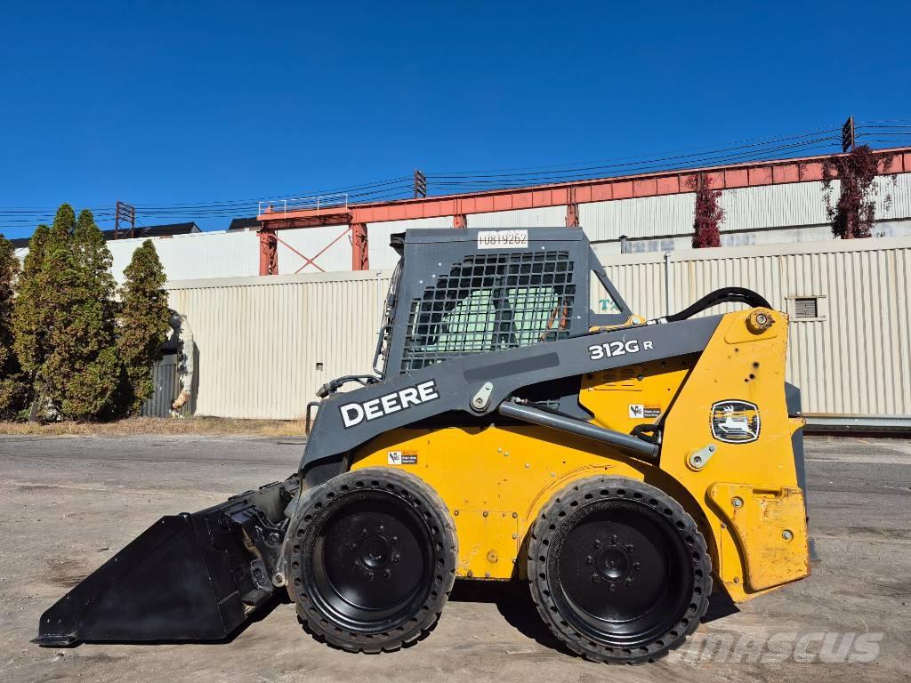 John Deere 312 Skid steer loaders