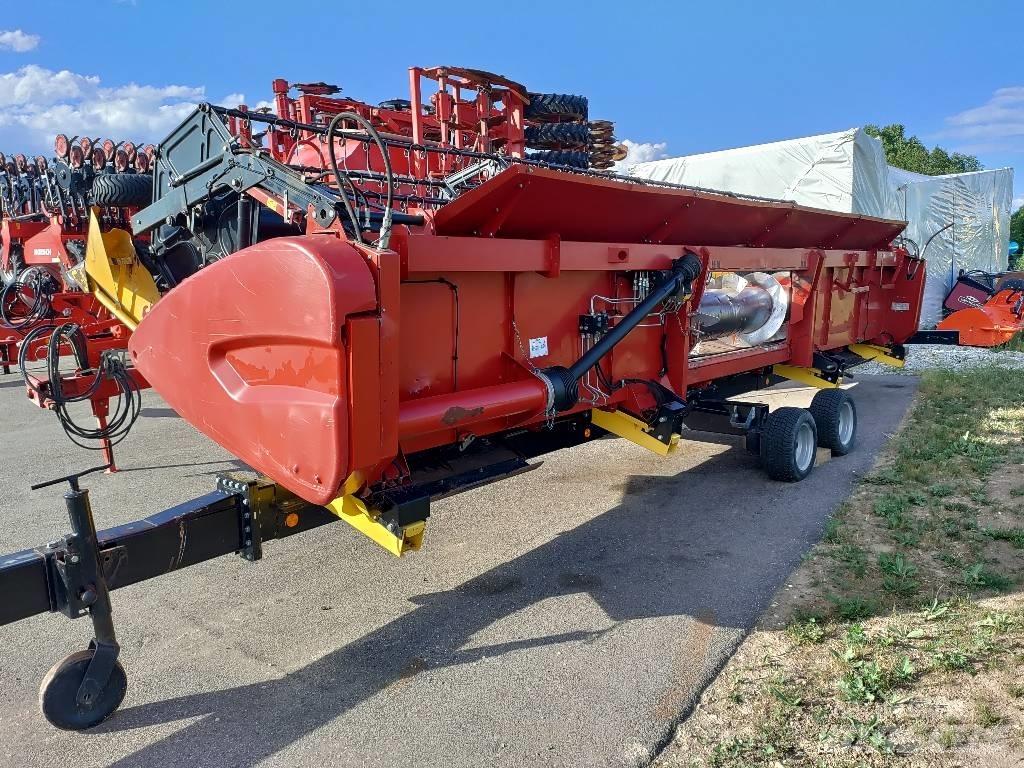 Case IH 25G Combine harvester heads