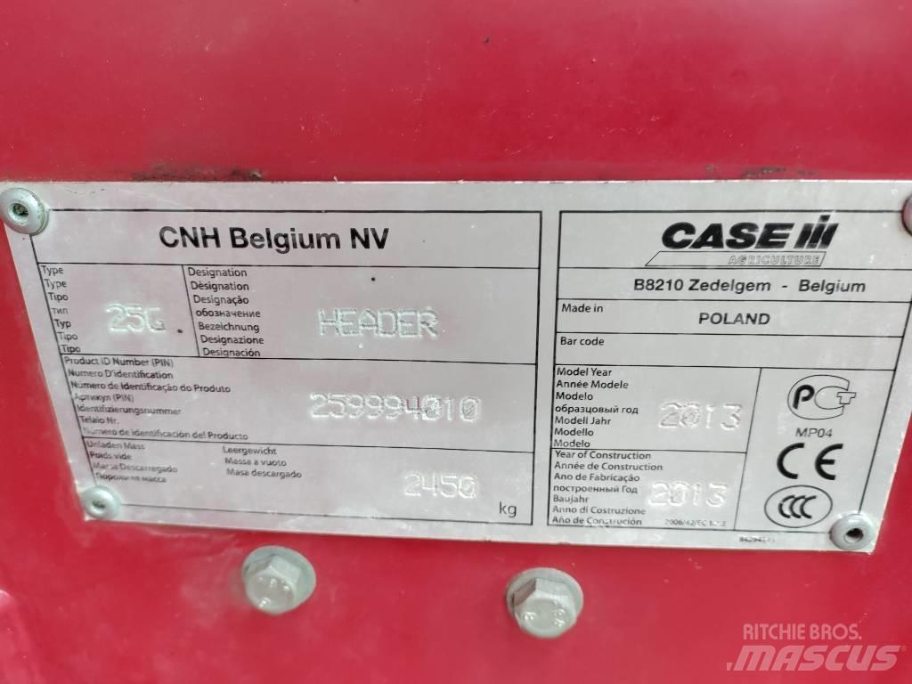 Case IH 25G Combine harvester heads