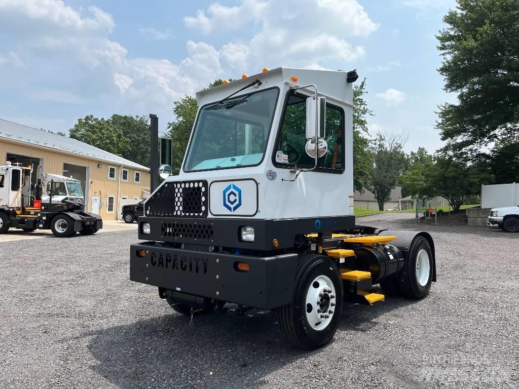 Capacity TJ5000 Terminal tractors
