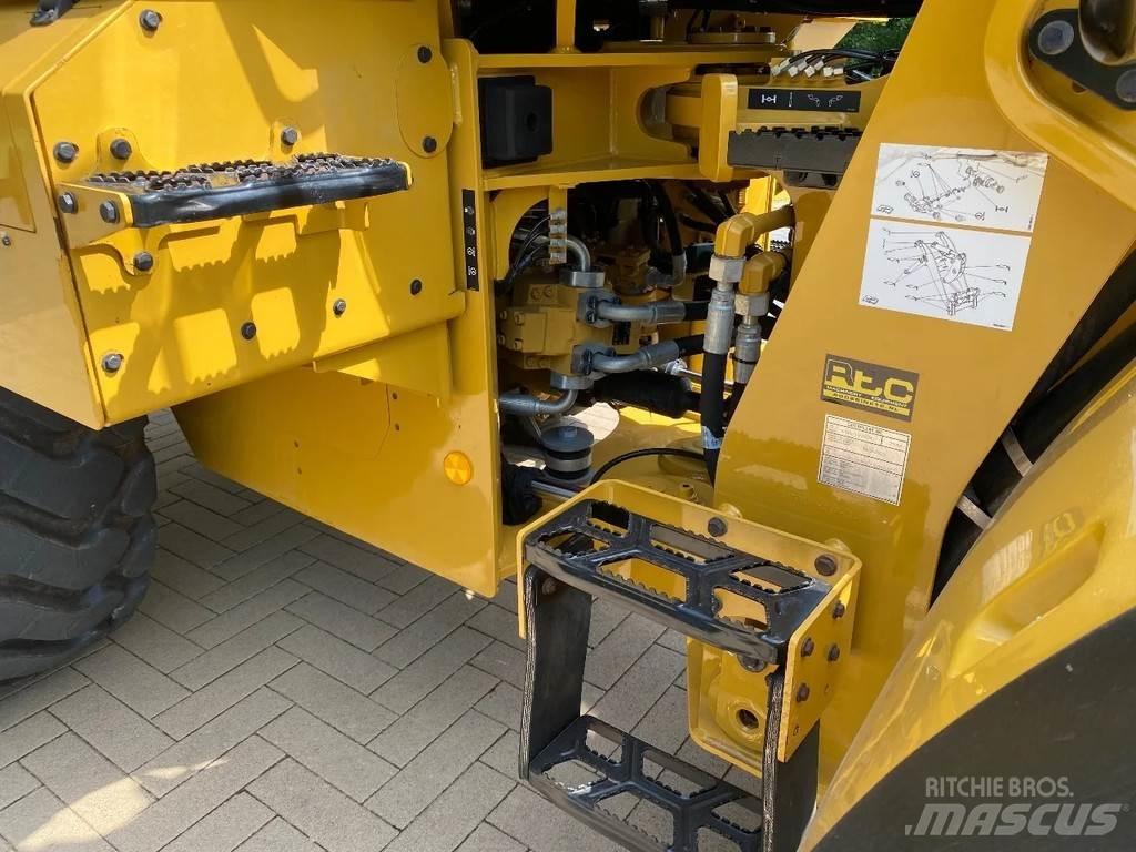 CAT 926M Wheel loaders