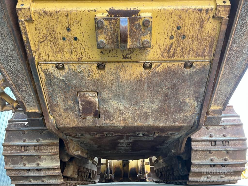 CAT 963D Crawler loaders