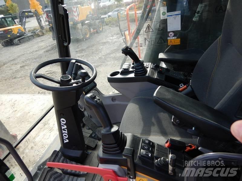 Volvo EW 220 E Wheeled excavators