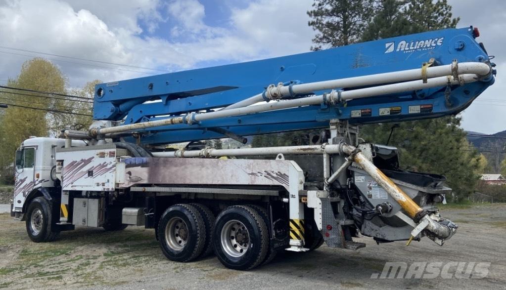 Alliance 37M (#1028) Concrete pump trucks
