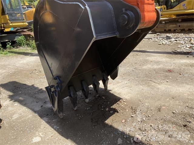 Doosan DX 225 LC Crawler excavators