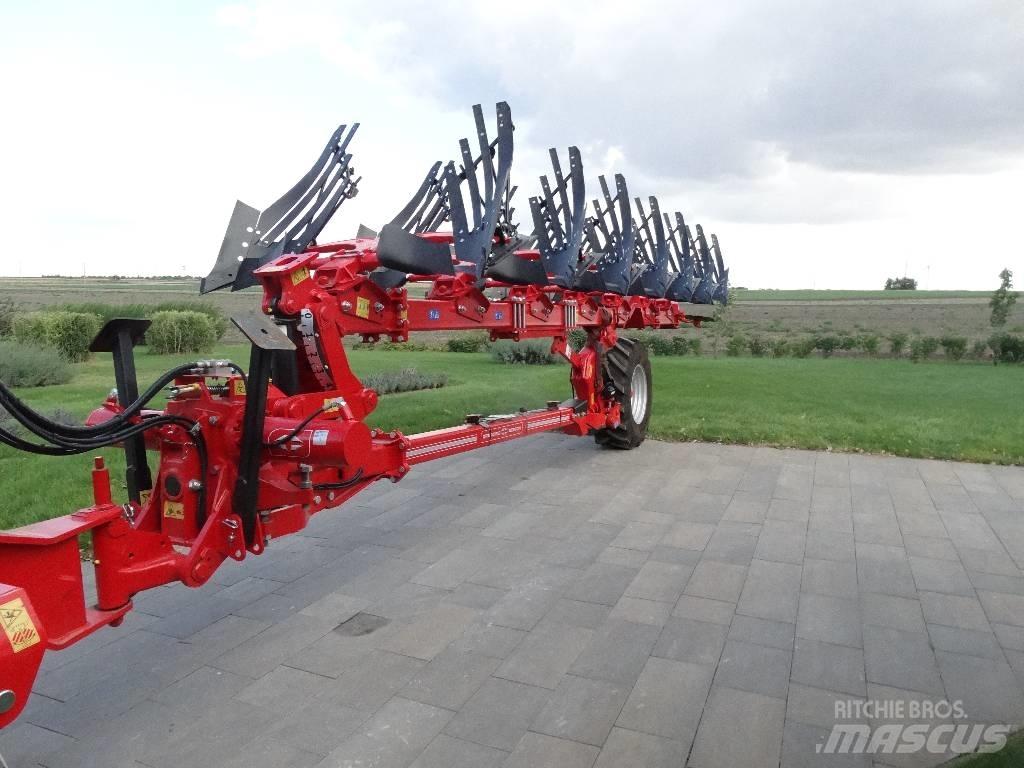 Gregoire-Besson SPMF Reversible ploughs