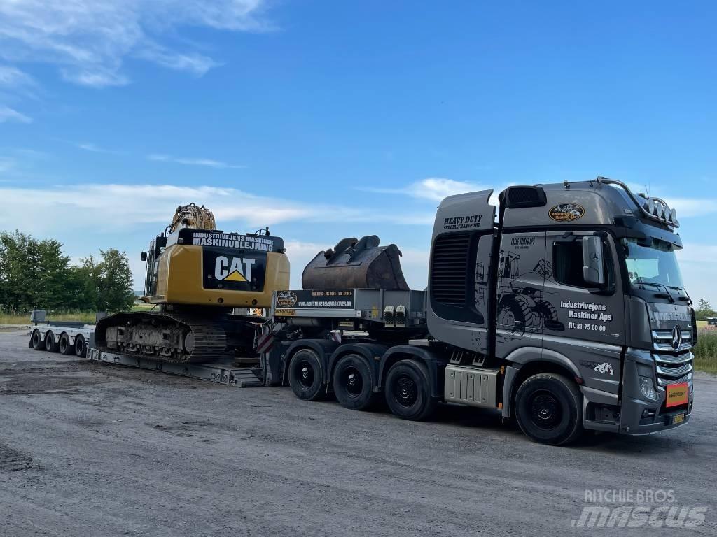 Mercedes-Benz 4158 Tractor Units