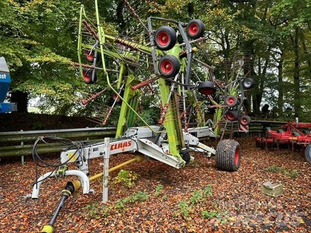 CLAAS Liner 3500 Rakes and tedders