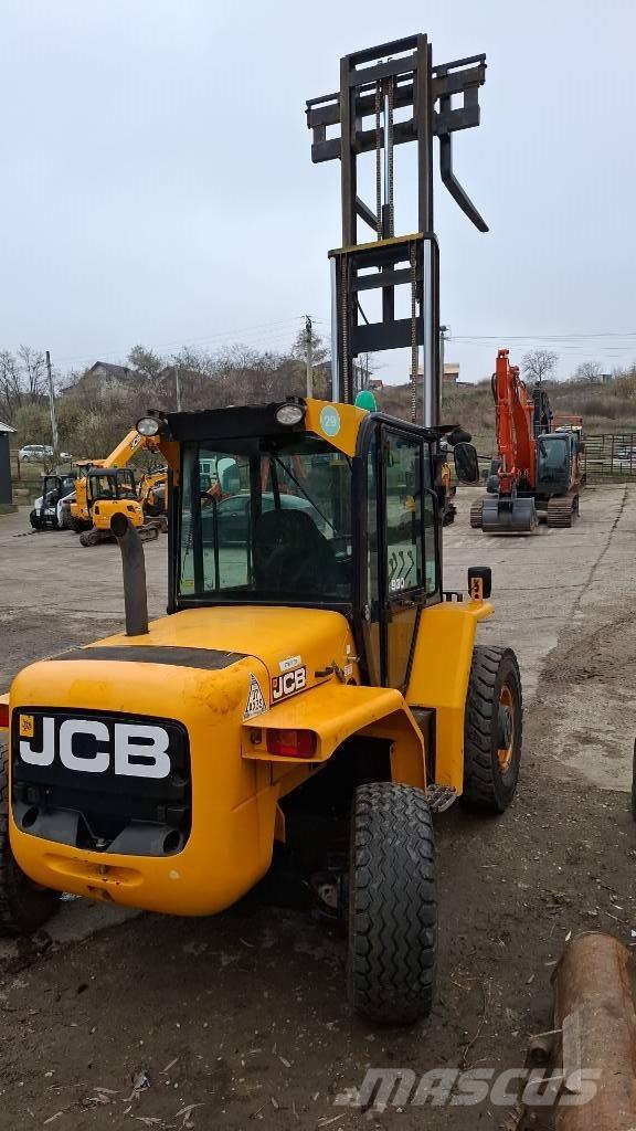 JCB 930 Rough terrain trucks