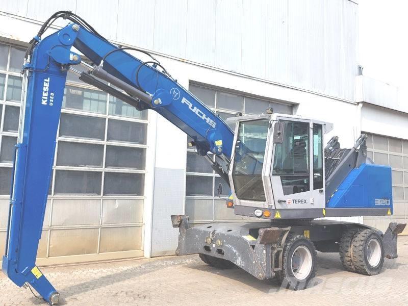 Fuchs MHL 320 F Waste / industry handlers