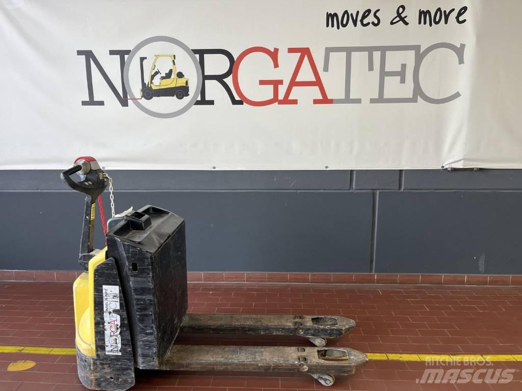 Hyster P1.8 Low lifter