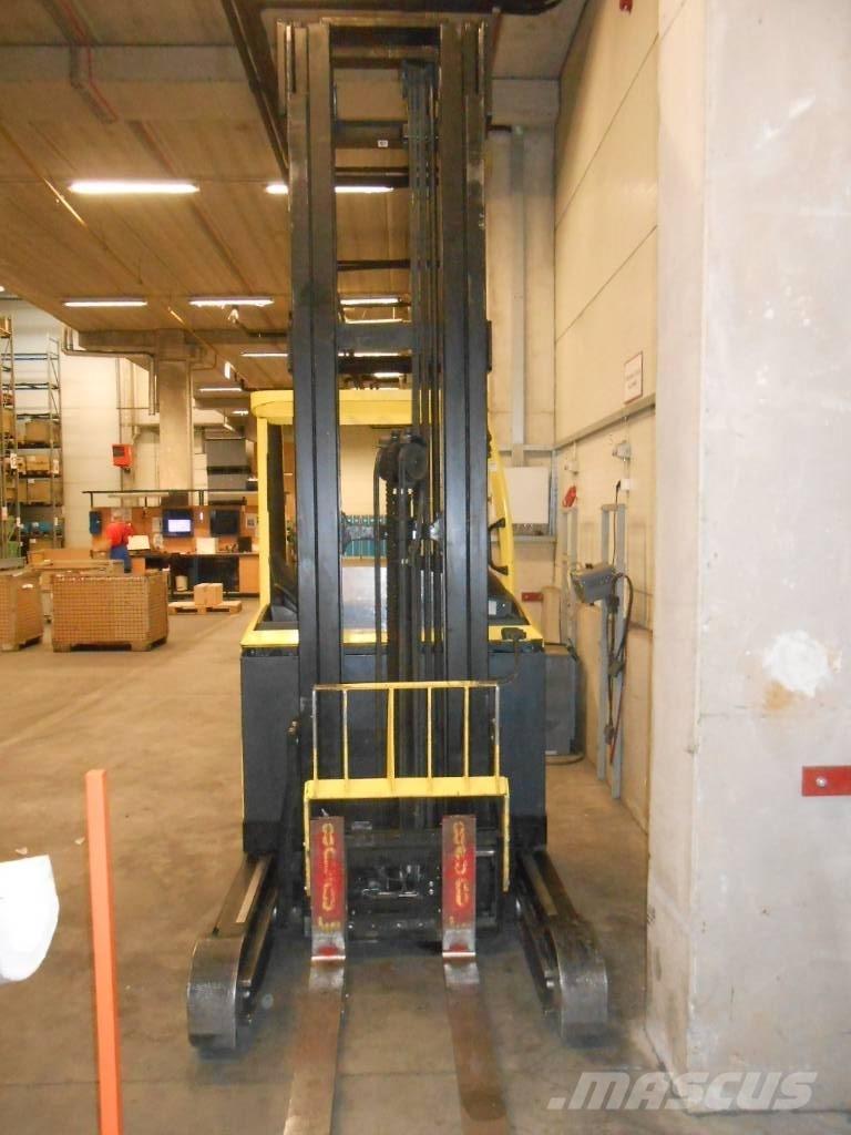 Hyster R 1.6 Reach trucks