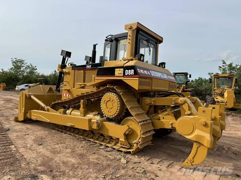 CAT D8R Crawler dozers