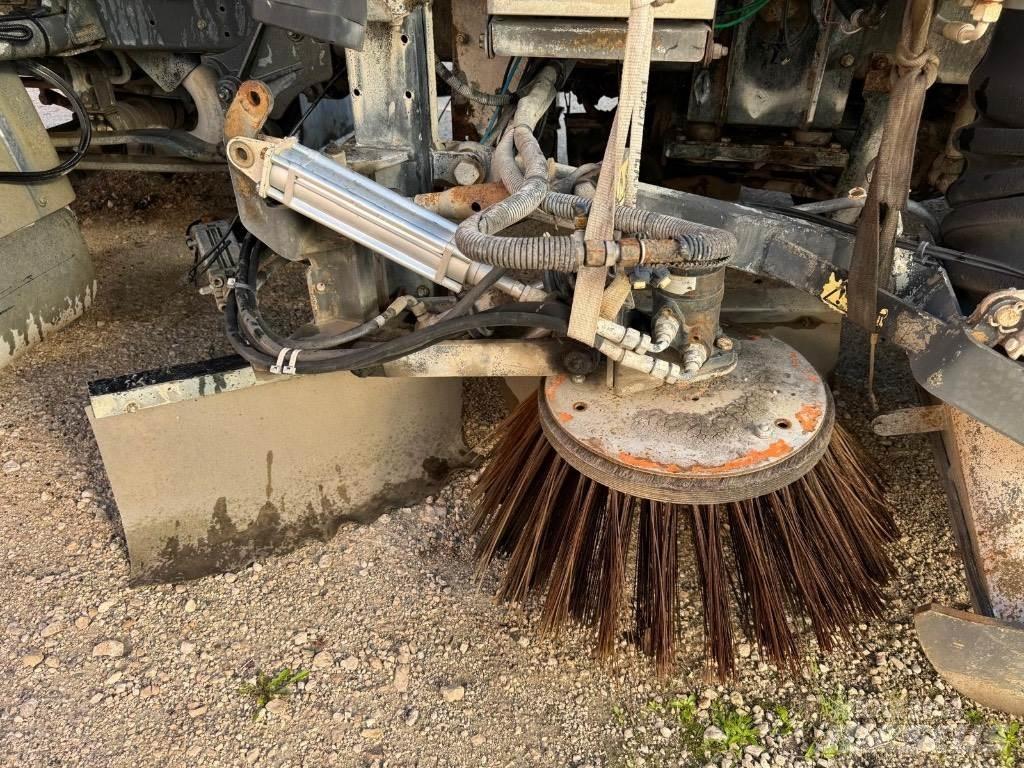 Scarab Merlin Sweepers