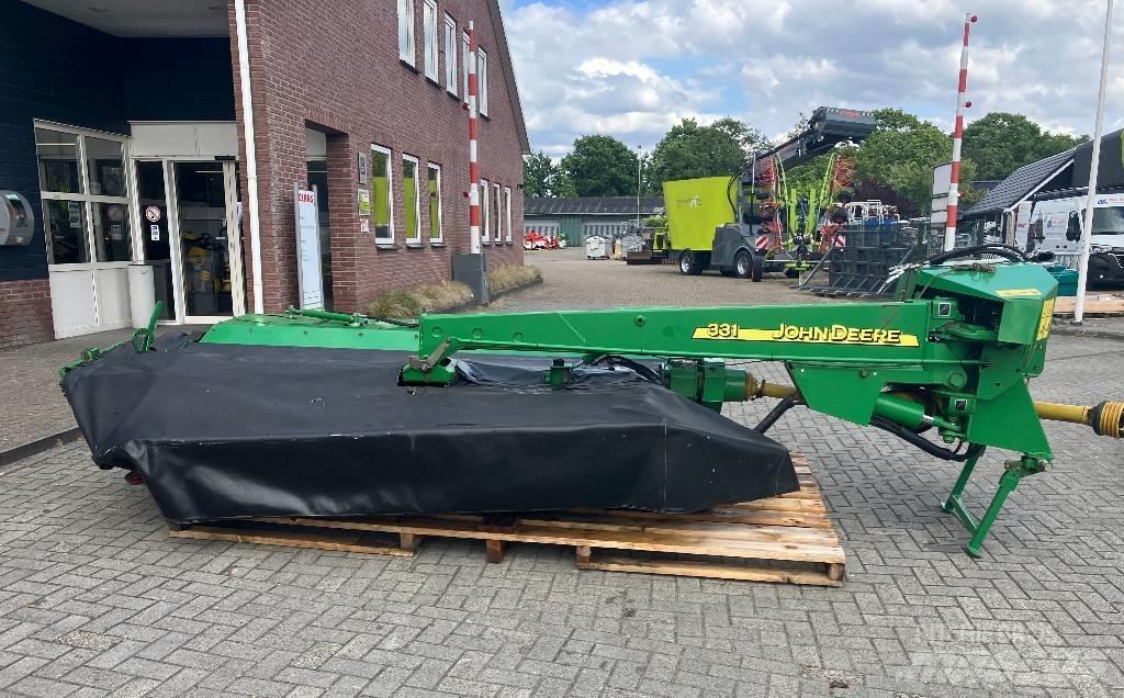 John Deere CC0331 Mowers