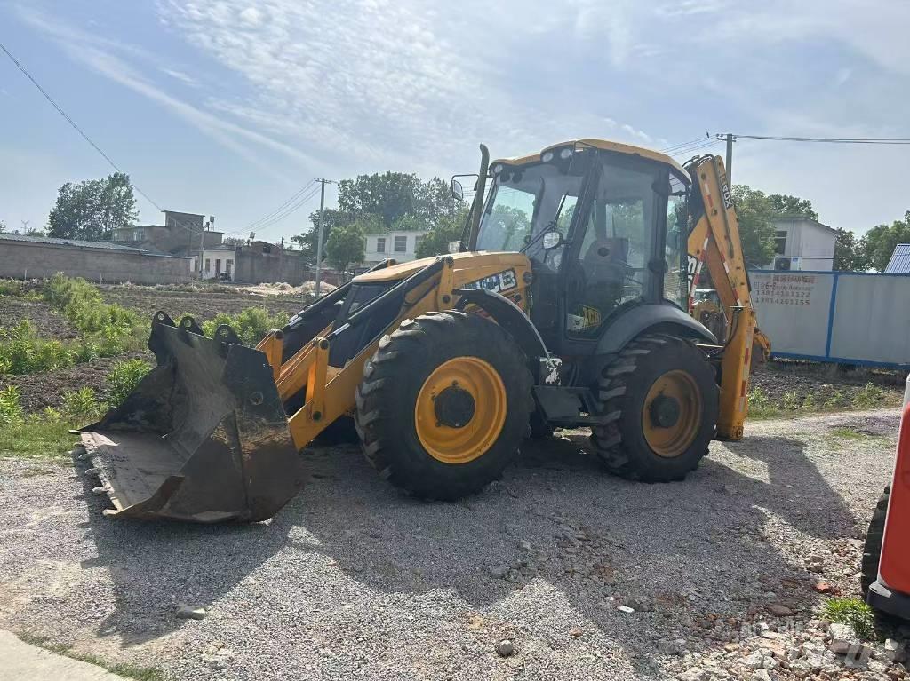 JCB 4 CX Backhoe loaders