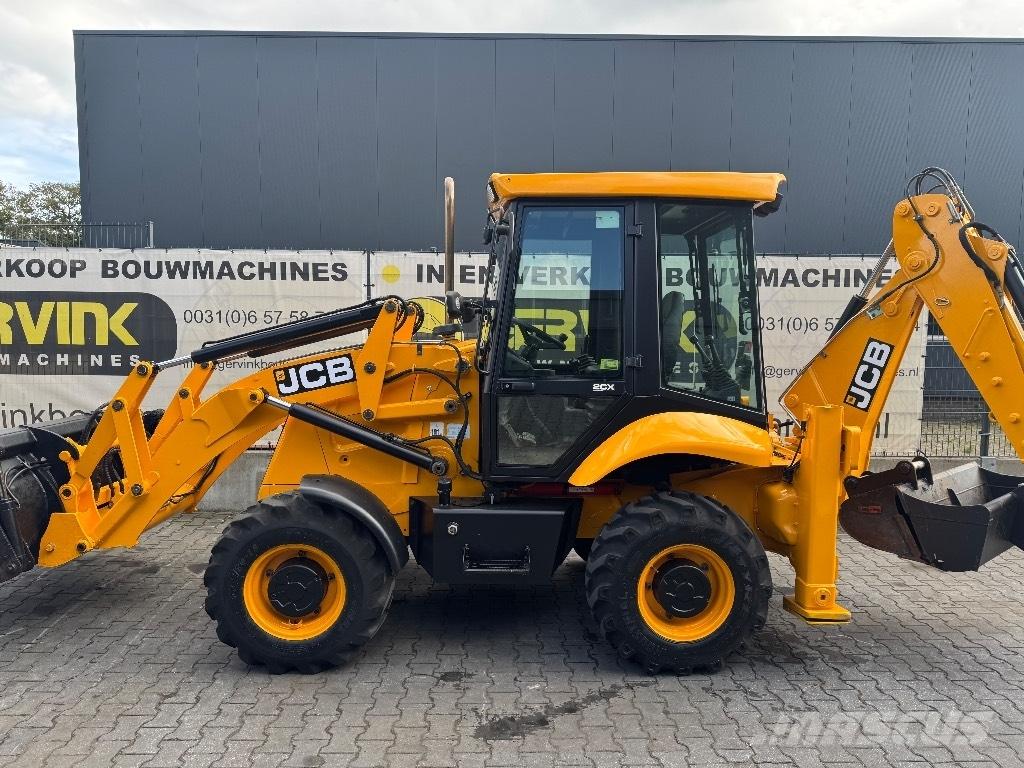 JCB 2 CX Backhoe loaders