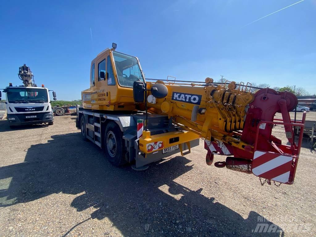 Kato CR 200 Ri All terrain cranes