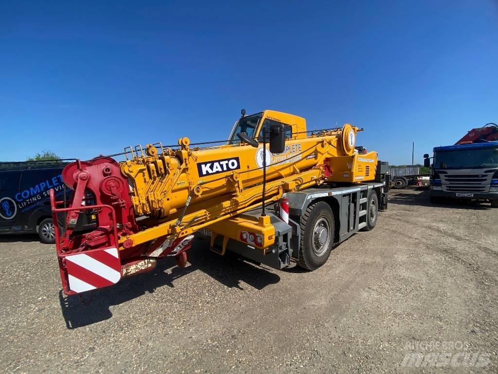 Kato CR 200 Ri All terrain cranes