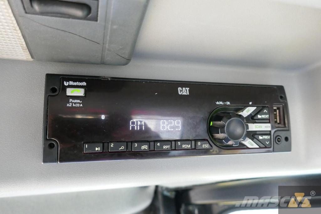 CAT D8T Crawler dozers