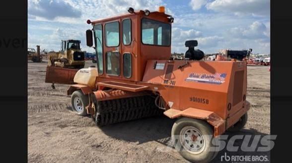 Broce KR 350 Sweepers