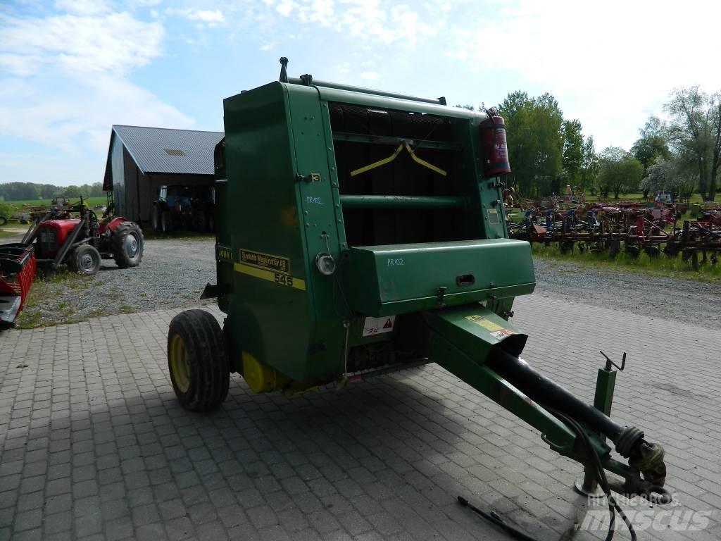 John Deere 545 Round balers