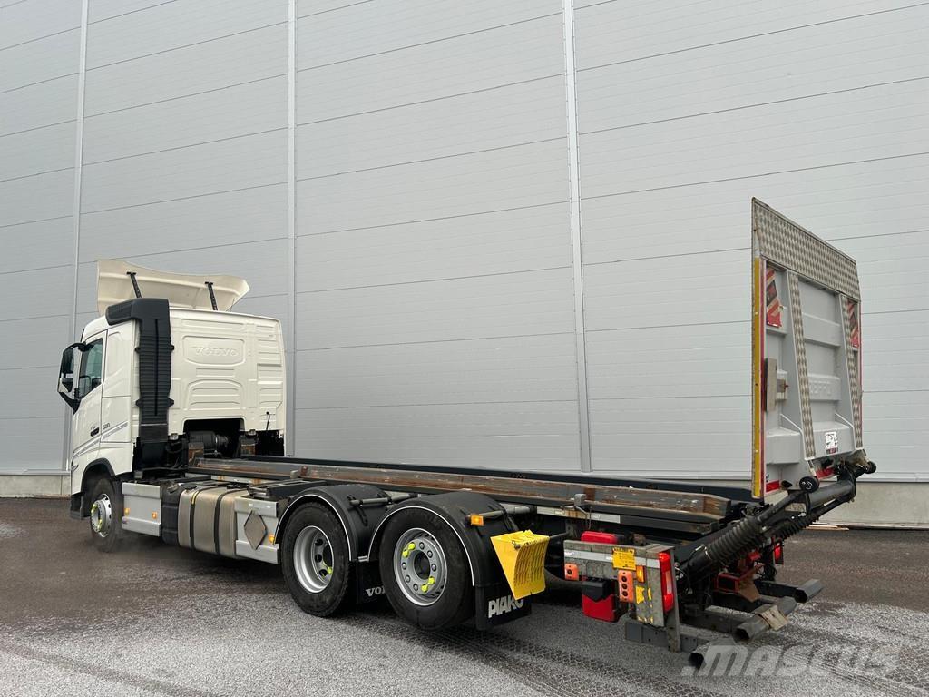 Volvo FH Cable lift demountable trucks