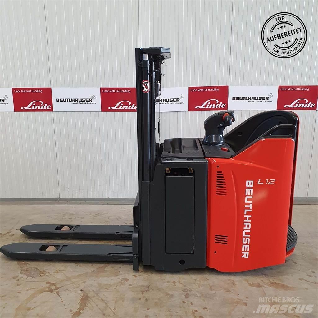 Linde L12SP Pedestrian stacker