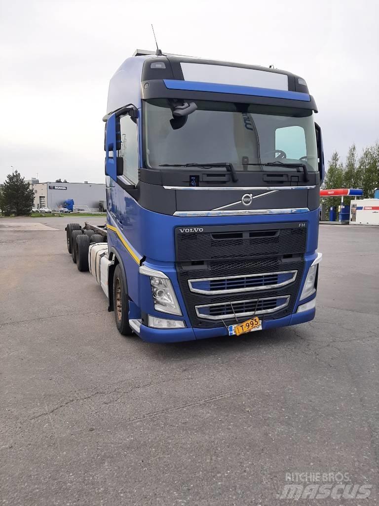 Volvo FH 13 Chassis Cab trucks