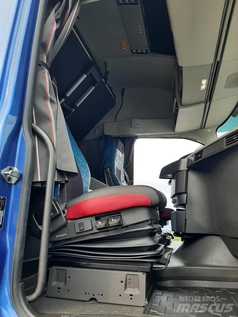 Volvo FH 13 Chassis Cab trucks