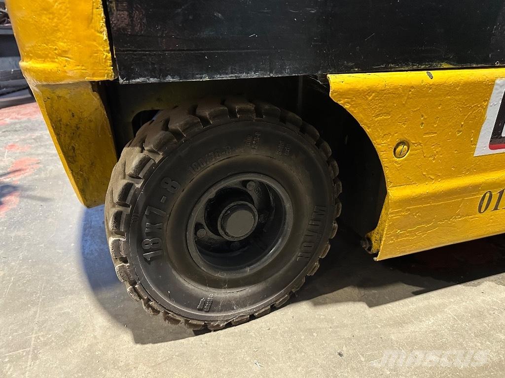 OM E 25 C Electric forklift trucks