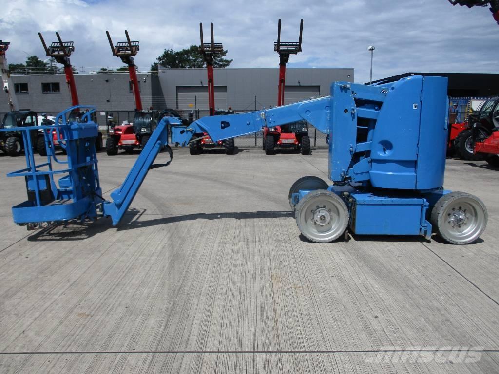 JLG E300AJP (180) Compact self-propelled boom lifts