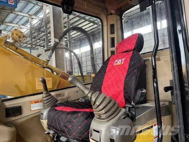 CAT 320 BL Crawler excavators