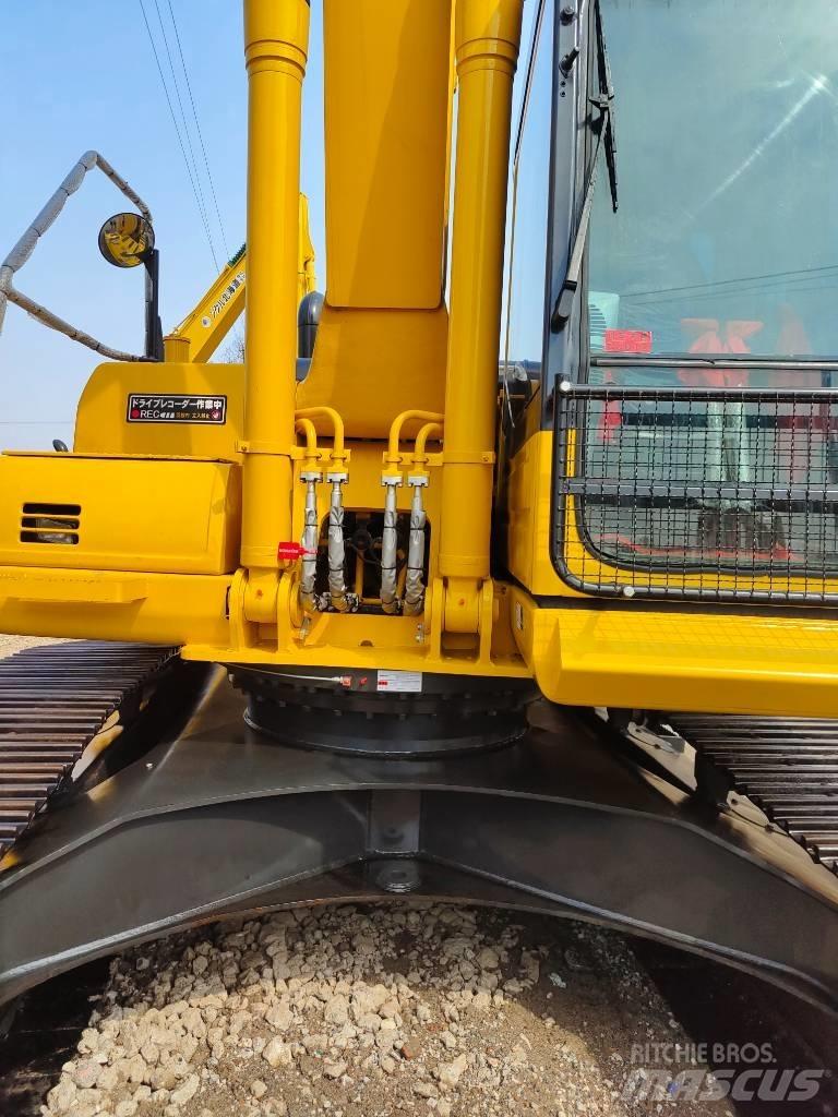Komatsu PC 220 LC Crawler excavators