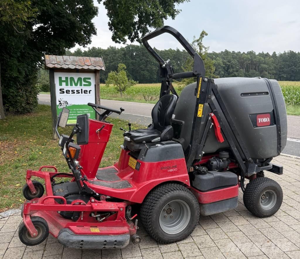 Toro PRO Line H 800 Stand on mowers